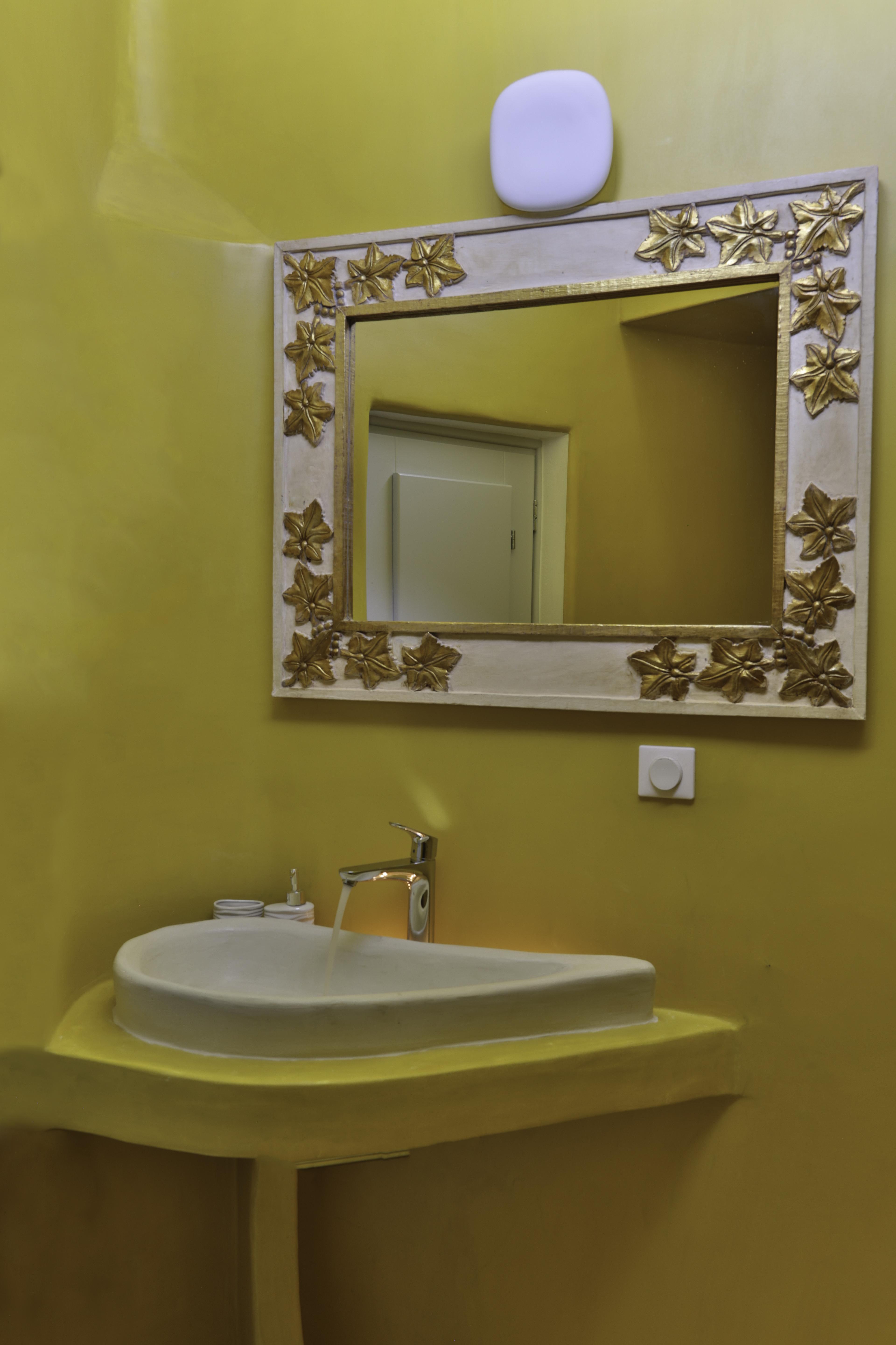 Trieris Villa & Suites Фира Екстериор снимка